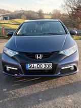 Honda Civic 1.8 i-VTEC Lifestyle Tourer Lifestyle - Honda Civic in Bonn
