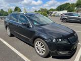 Skoda Octavia Combi 2.0tdi Elegance Leder Automatik - gebrauchte Skoda Octavia aus dem Jahr 2014
