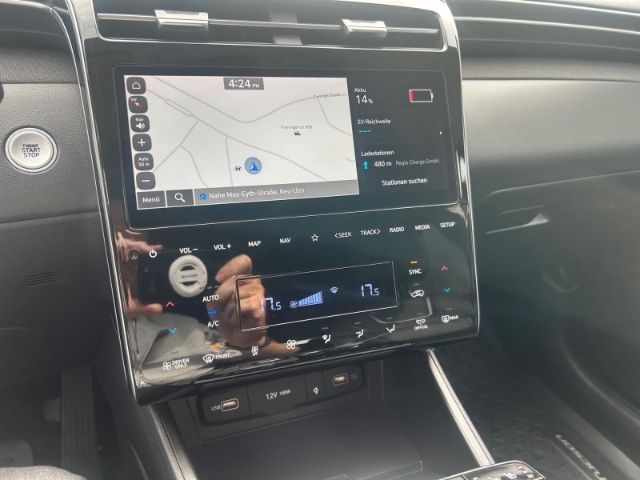 Fahrzeugabbildung Hyundai Tucson Prime Plug-In Hybrid 4WD AHK Navi Leder D