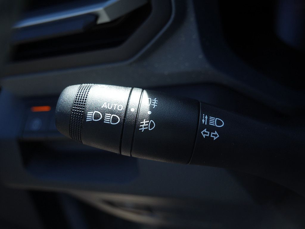 Fahrzeugabbildung Dacia Duster Journey Mild Hybrid 140