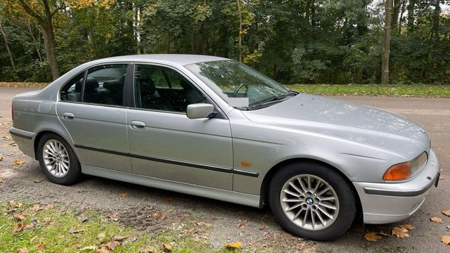 BMW 540i, 10/96, 6-Gang Getriebe, 210kW (2...