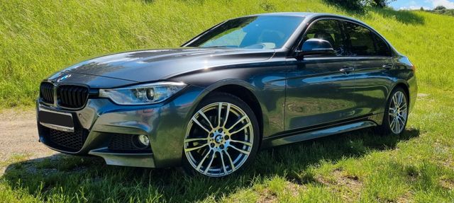 BMW 320d xDrive - Limousine / M-Paket / 19 Zoll 