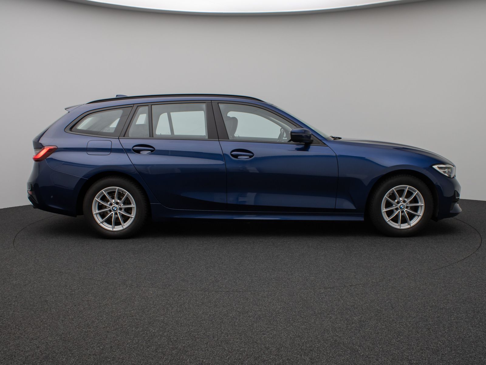Fahrzeugabbildung BMW 320d Kamera HiFi CockPit+ Sport Geschwindigkeit
