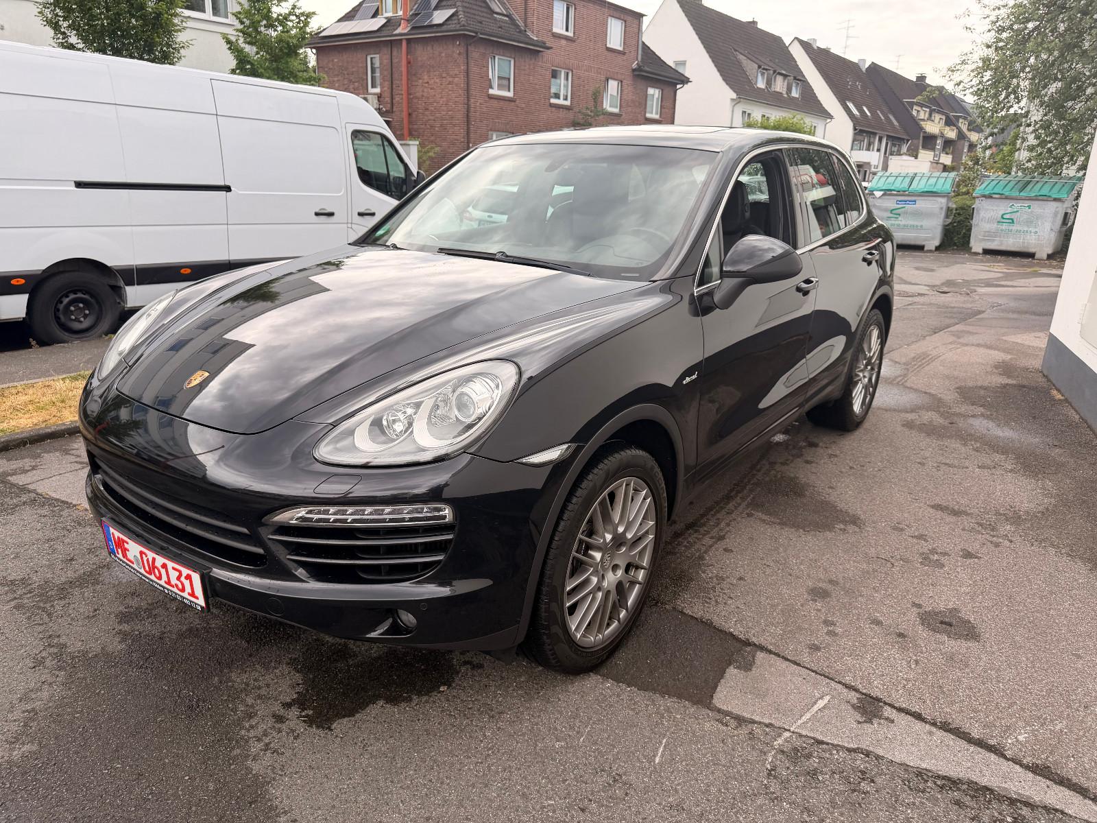 Porsche Cayenne Diesel 3,0 *1.HAND+SCHECKHEFT PORSCHE*