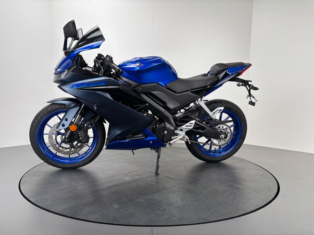 Fahrzeugabbildung Yamaha YZF-R125 *TOP MIT ZUBEHÖR