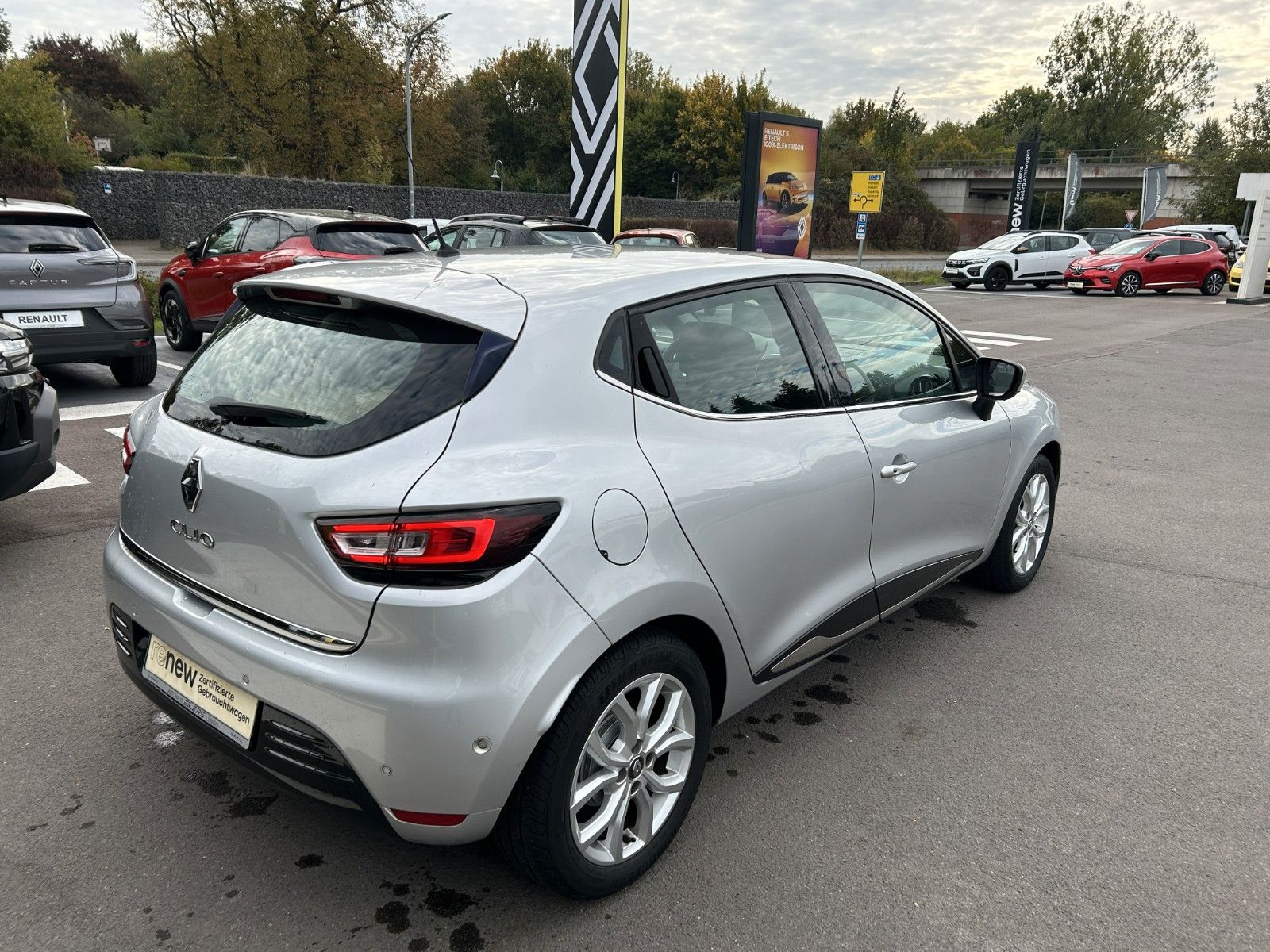 Fahrzeugabbildung Renault Clio IV Collection