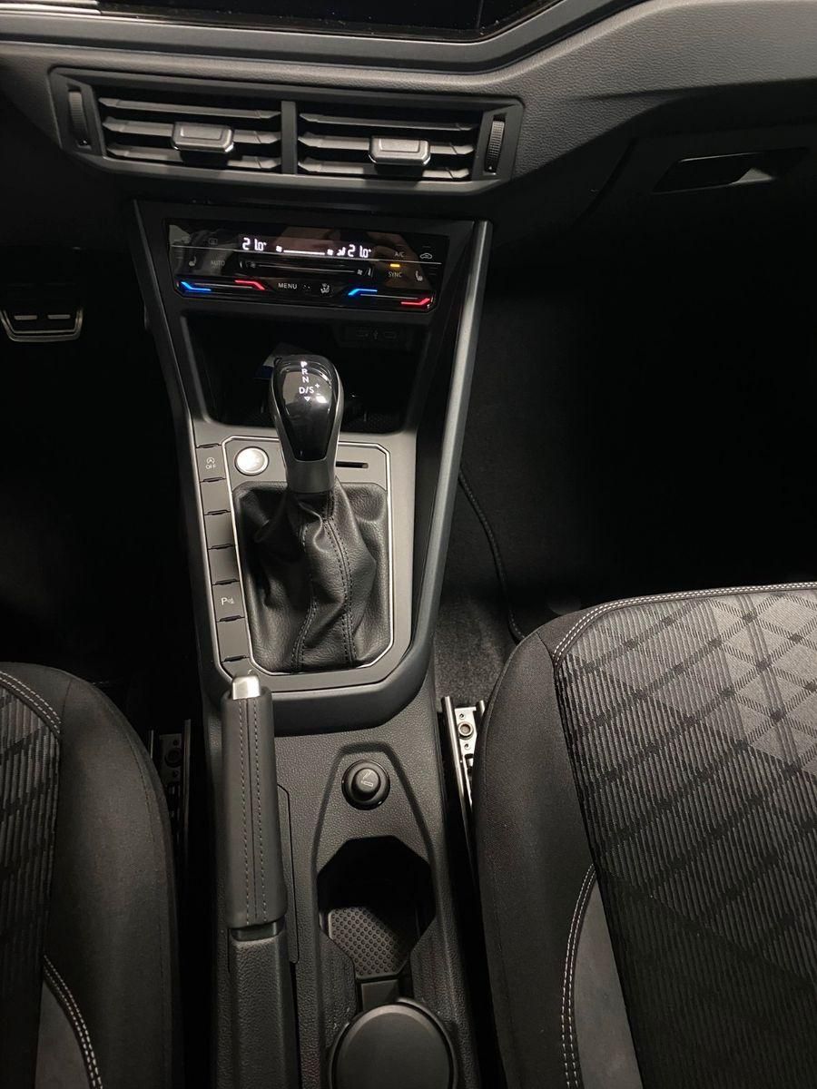 Fahrzeugabbildung Volkswagen Taigo 1.0 TSI DSG R-Line+MATRIX+iQ Light+ACC+App