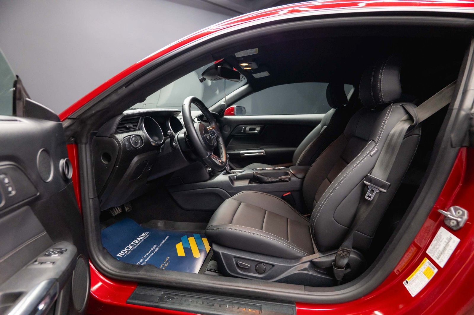 Fahrzeugabbildung Ford Mustang Shelby Coupe GT 350 Package Dark Horse