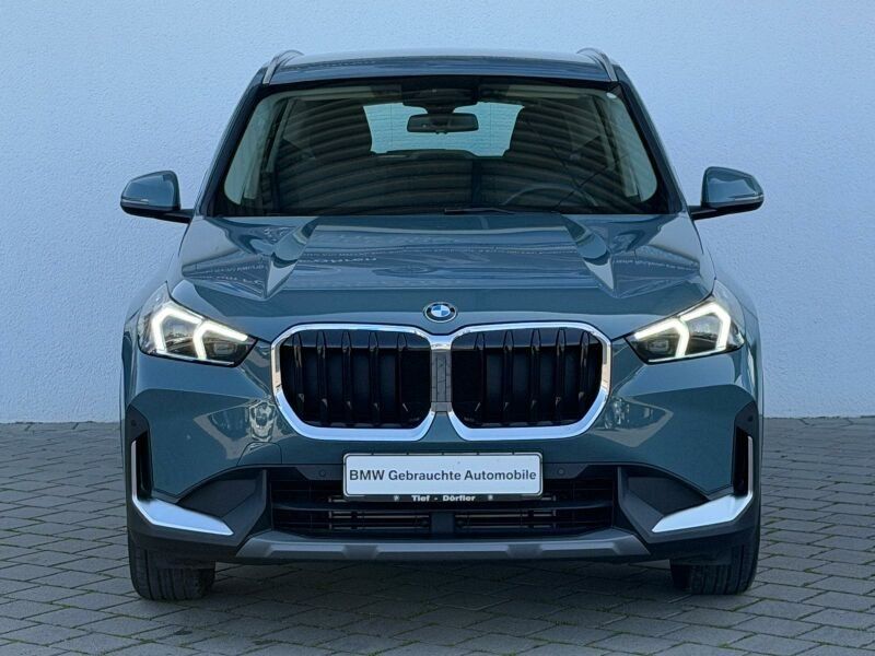 BMW X1 sDrive18i LED+/Driving-&Park-Assi/Shz/ISOFIX imagem 2