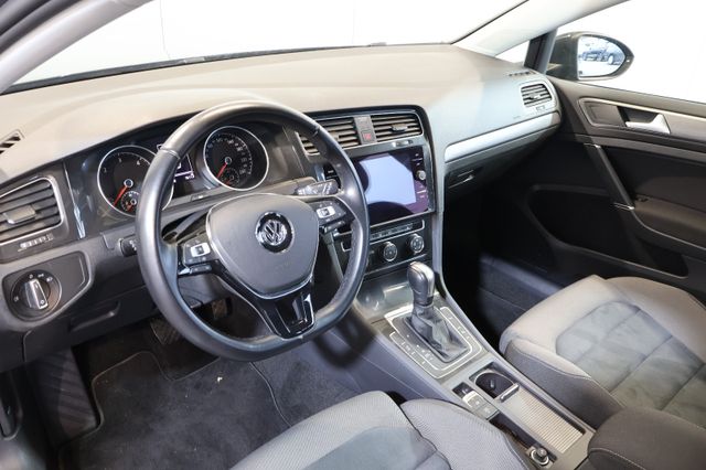 Volkswagen Golf VII 2.0 TDI Comfortline ACC+PDC+MASSAGE+ALU