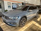 Volkswagen Passat Alltrack 2.0 TDI 4M PANO AHK CAM - gebrauchte VW Passat Alltrack aus dem Jahr 2021