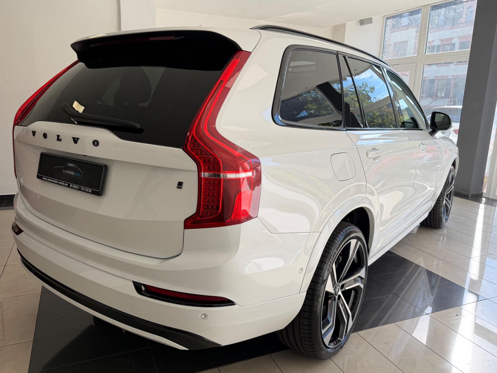 Volvo XC90 Plus Dark AWD 7.Sitze, PANORAMA