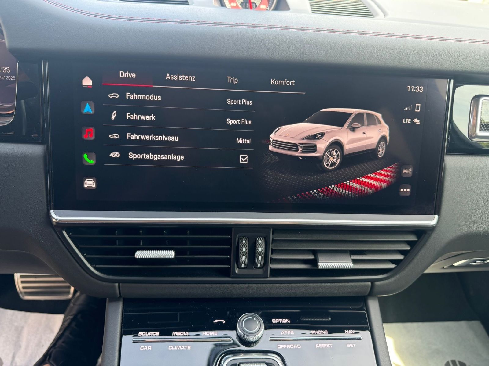 Fahrzeugabbildung Porsche Cayenne GTS Panorama+Sportabgas+HeadUp