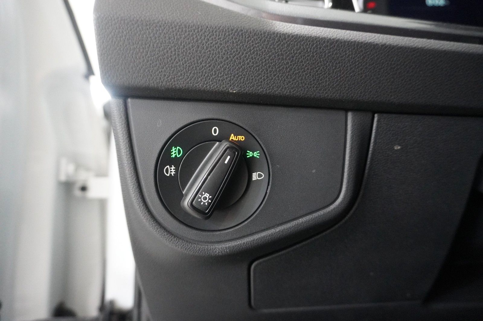 Fahrzeugabbildung Volkswagen Taigo 1.0 TSI STYLE NAVI/IQ-LIGHT/VIRT./SH/DAB+