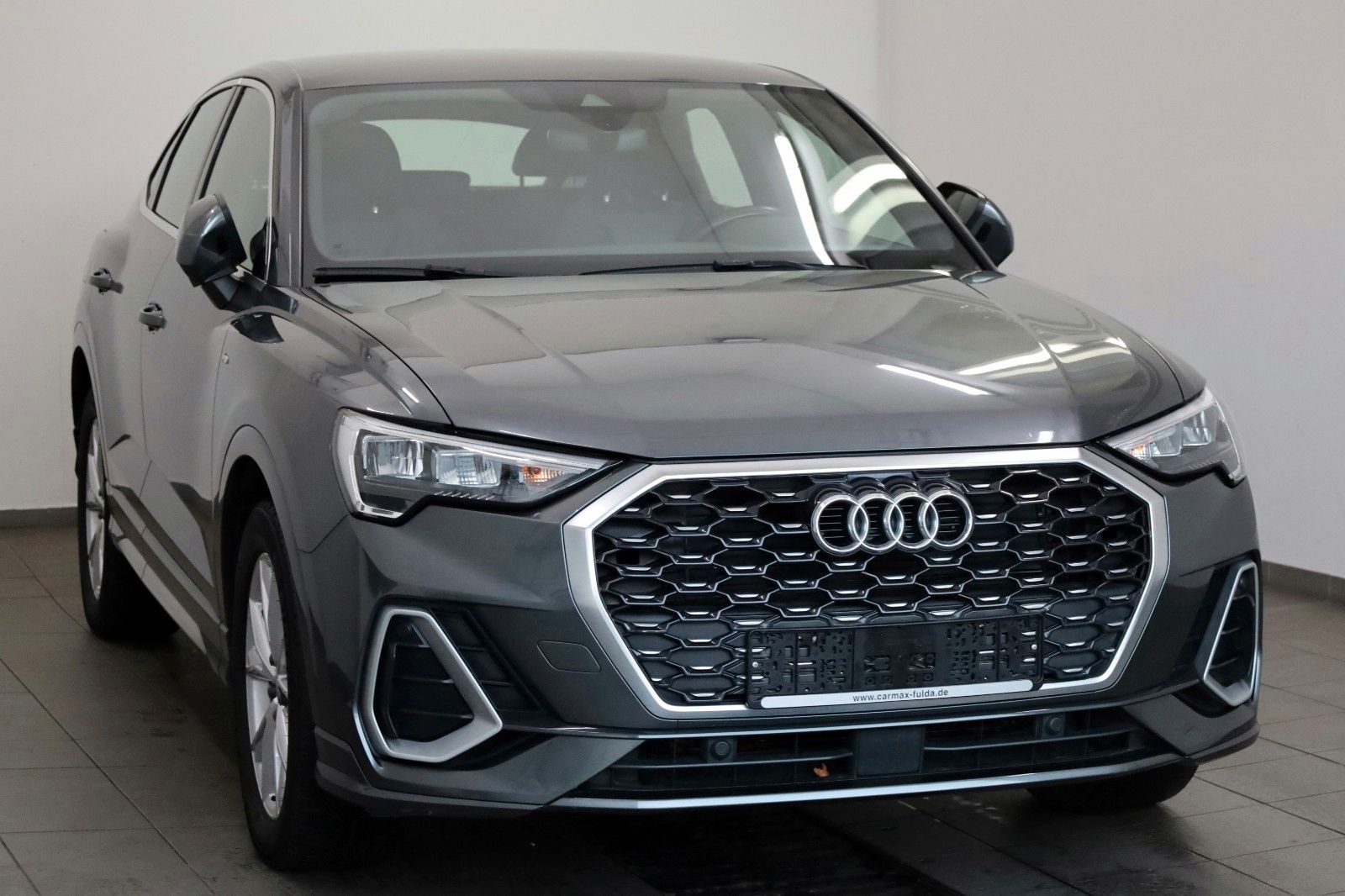 Fahrzeugabbildung Audi Q3 Sportback 35 TDI S line,Leder,Navi,LED,SH,PDC