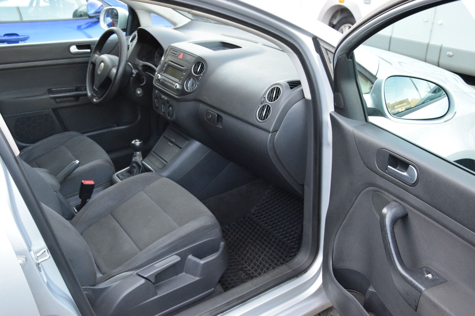 Fahrzeugabbildung Volkswagen Golf Plus V Comfortline 2. Hand Klima