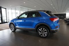 VW T-Roc 2.0 TDI Active | Navi | App | ACC | AHK VW T-Roc 2.0 TDI Active | Navi | App | ACC | AHK