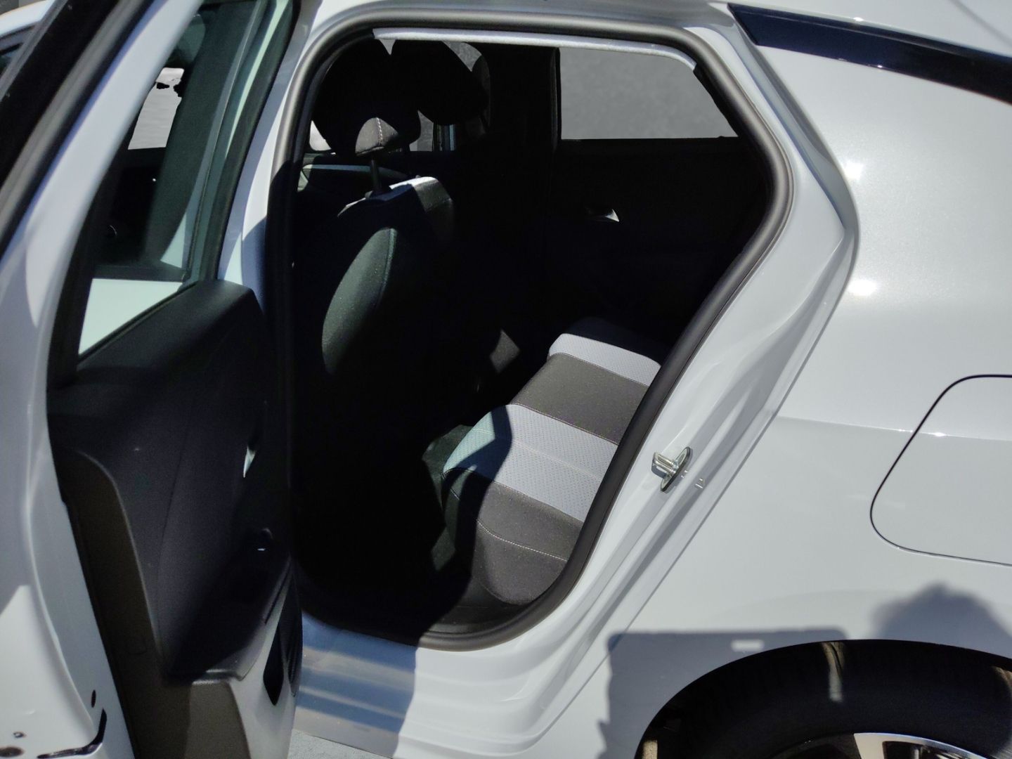 Opel Corsa - Bild 9