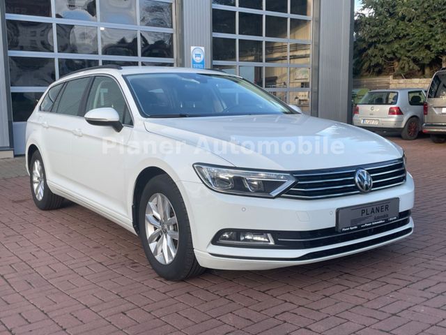 Volkswagen Passat Variant Comfort. 1.Hand NAVI Service neu