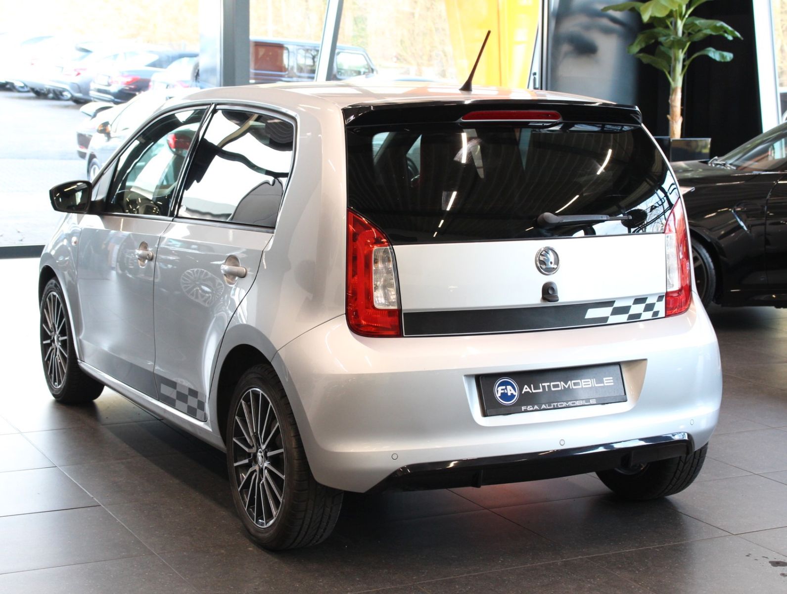 Fahrzeugabbildung SKODA Citigo Monte Carlo 2. Hand*Klima*PDC*Tempomat