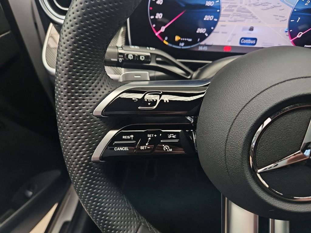 Fahrzeugabbildung Mercedes-Benz GLC 200 4M AMG Totwi. Memory LED SHZ Sport KAM