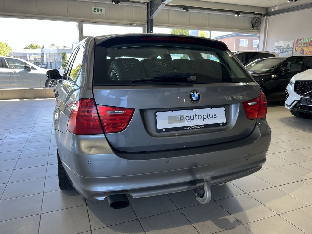 BMW 320 i Touring AHK *KEIN VERKAUF AN PRIVAT*