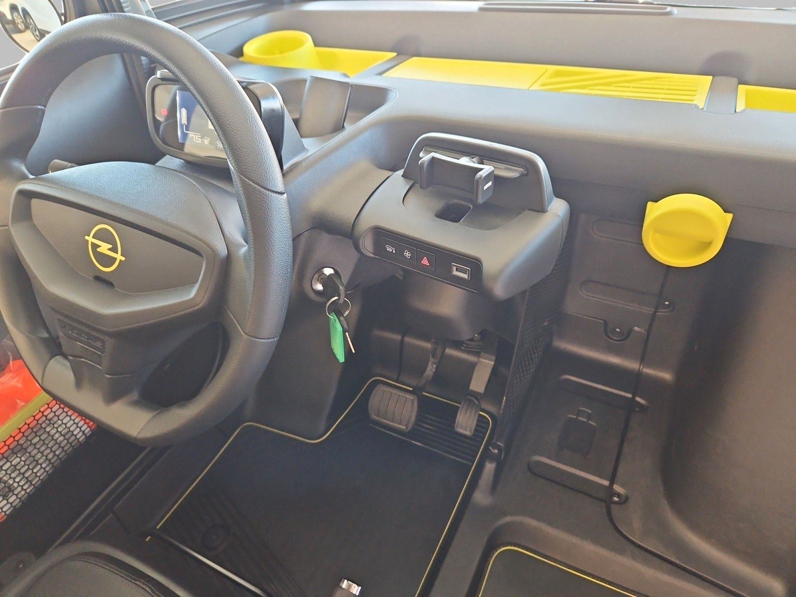 Fahrzeugabbildung Opel Rocks-e Tekno