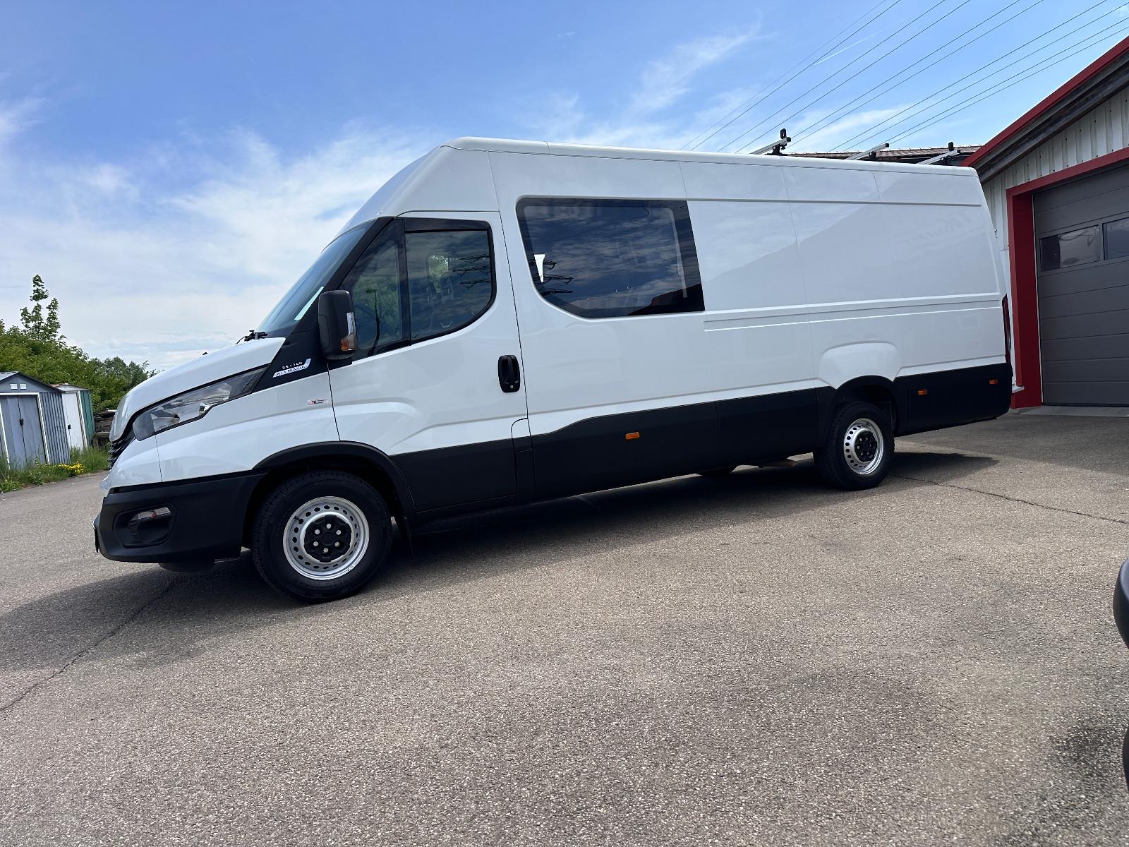 Iveco Daily MAXI DOKA SNOEKS AUTOMATIK AHK 3,5T 6SITZE