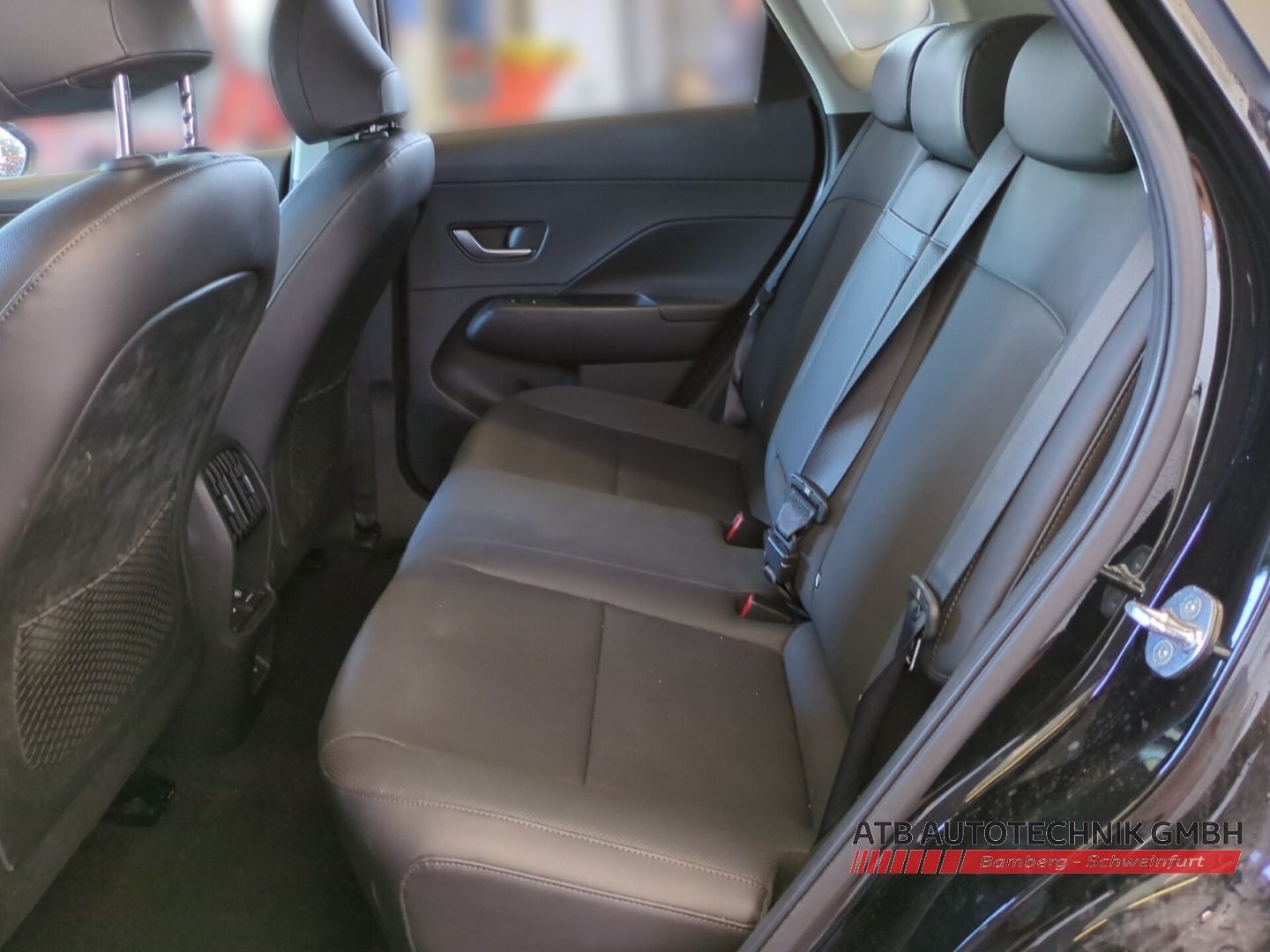 Fahrzeugabbildung Hyundai KONA Elektro 65,4 kWh Prime 98,8% SOH 2WD Sitzko