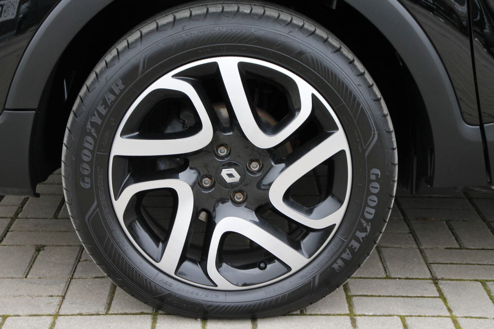 Fahrzeugabbildung Renault Captur Experience ja