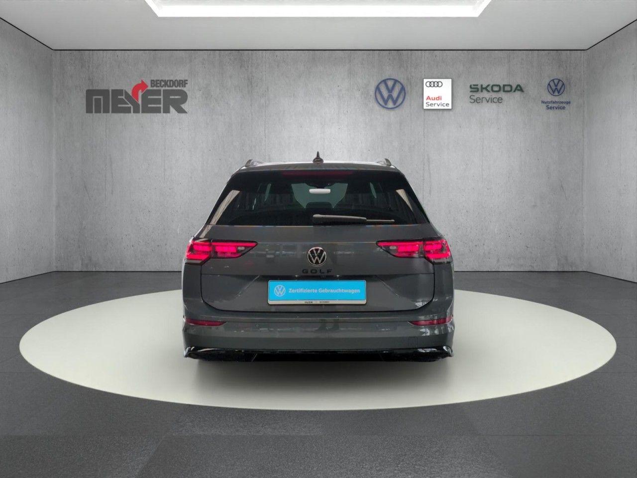 Golf Variant R-Line 1.5 eTSI DSG Klima Navi