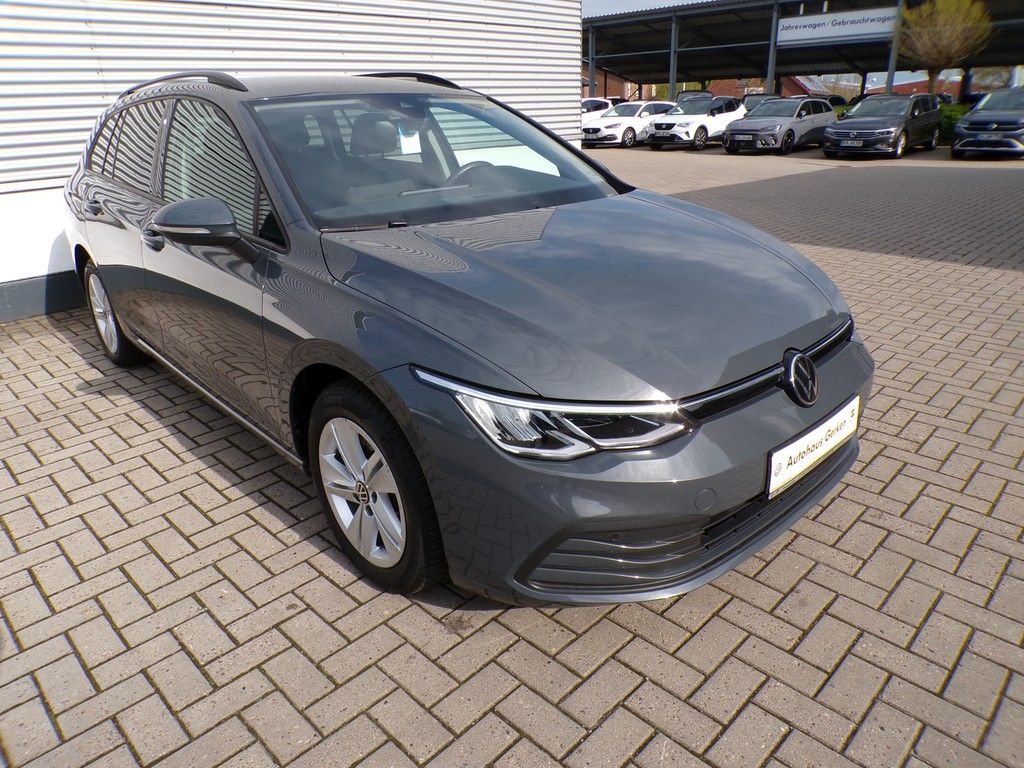 Fahrzeugabbildung Volkswagen Golf VIII Variant 2,0 TDI Life DSG *AHK*LED*Side