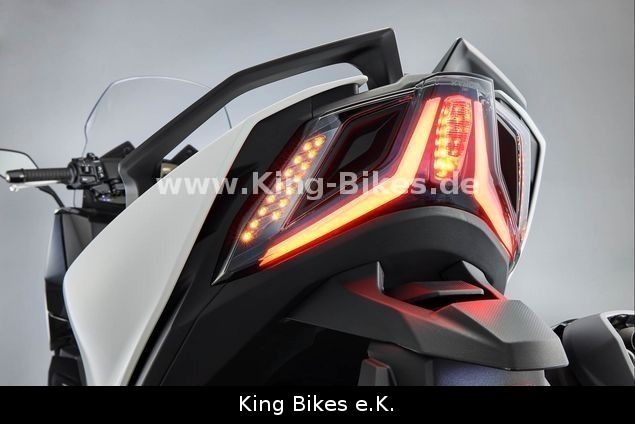 Fahrzeugabbildung Kymco AK 575i E5+ ABS Premium - 2026 Modell - SOFORT