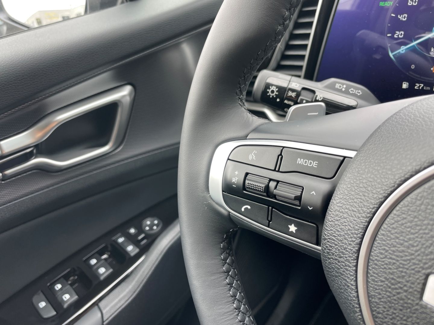 Fahrzeugabbildung Kia Sportage Plug-in Hybrid 4WD LED Klimasitze Kamer
