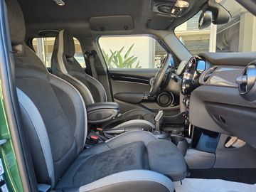 MINI John Cooper Works Clubman - 12