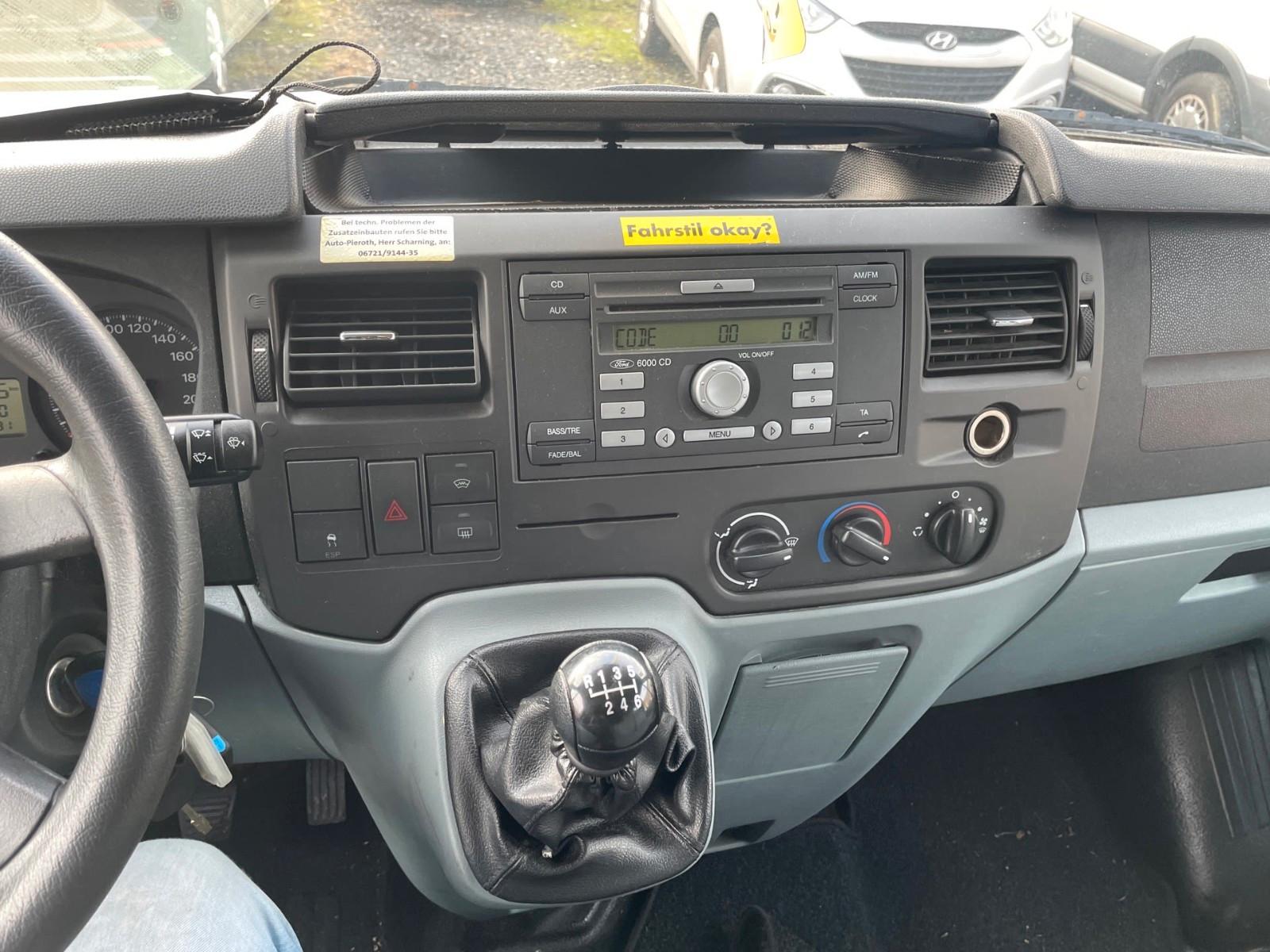 Ford Transit Kombi Behindertengerecht