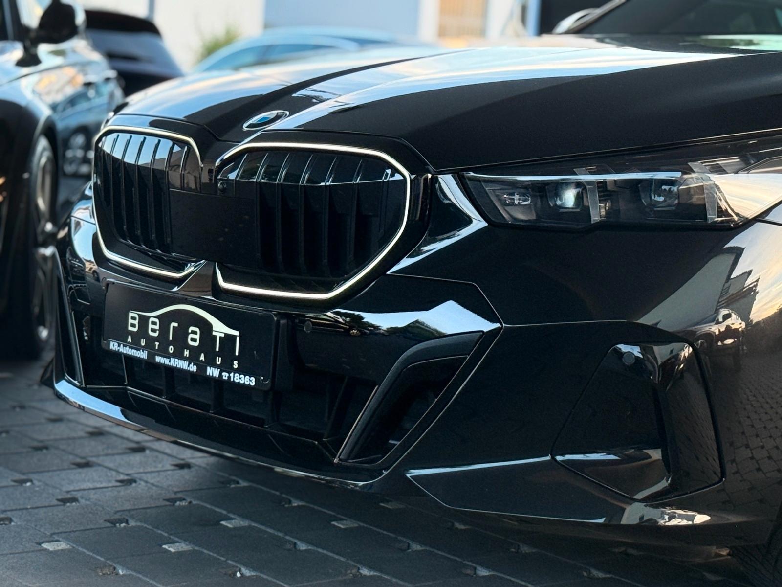BMW 520 d Lim.M Sport Pro Pack*Exter+Inter*/AHK/HUD