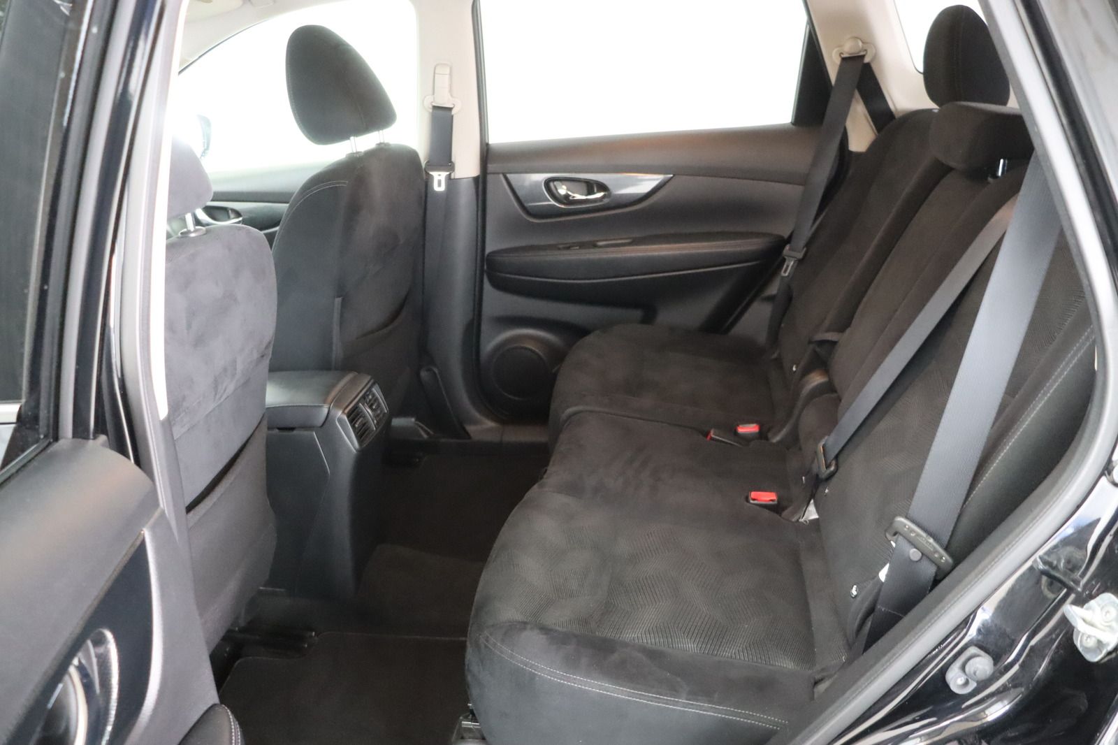 Fahrzeugabbildung Nissan X-Trail 1.6 dCi 360° 4x4 Allrad * HU/AU neu