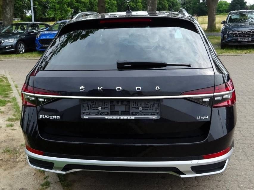 Fahrzeugabbildung SKODA Superb Combi 2,0 TDI 4*4 DSG Scout AHK