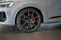 AUDI SQ7 TFSI | Pano | Carbon | HuD | B&O | Nardograu AUDI SQ7 TFSI | Pano | Carbon | HuD | B&O | Nardograu