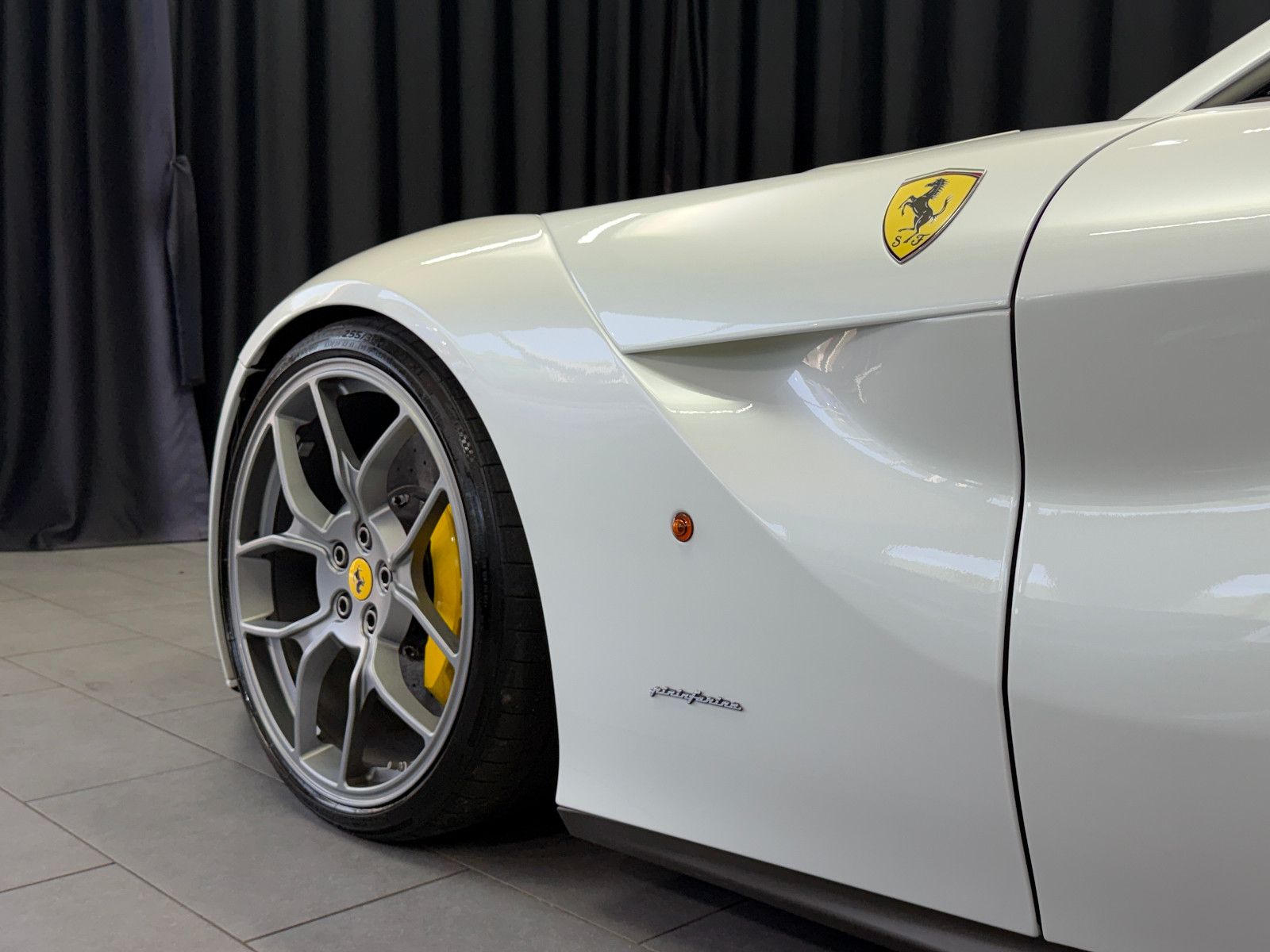 Fahrzeugabbildung Ferrari F12 Berlinetta|RACING-SEATS|NOVITEC-UMBAU|LIFT
