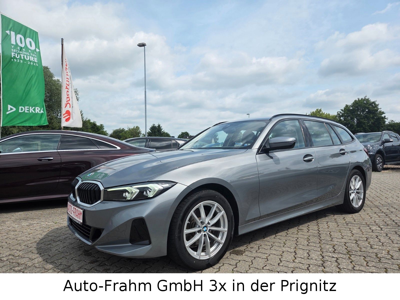 BMW 320 3 Touring 320 d xDrive LED NAVI foto 8