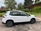Peugeot 2008 Allure PureTech 110 Stop&Start Allure - Peugeot 2008 von privat