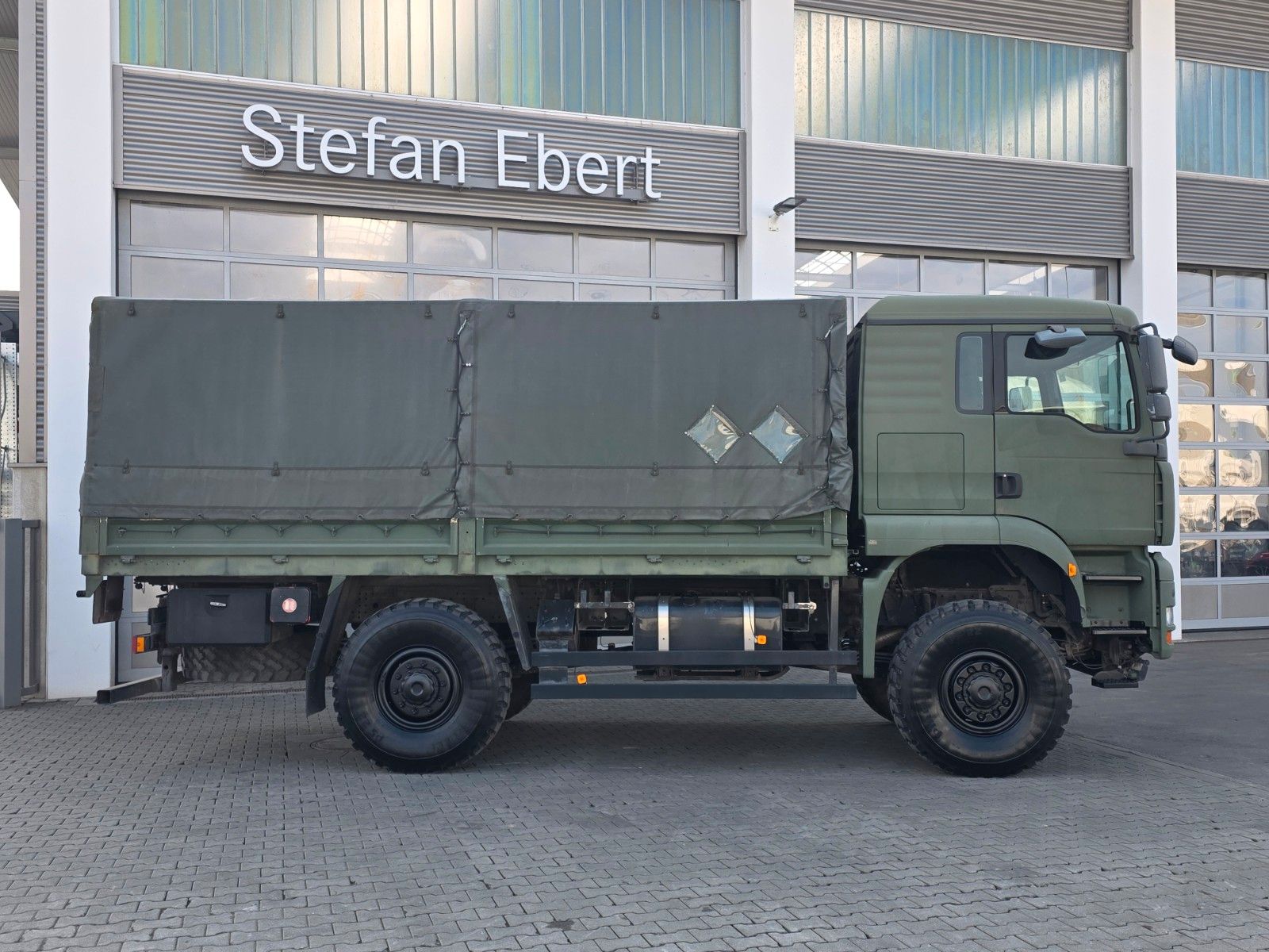 Fahrzeugabbildung MAN TGA 18.360 4x4 BB 3 Sitze Schalter Expedition