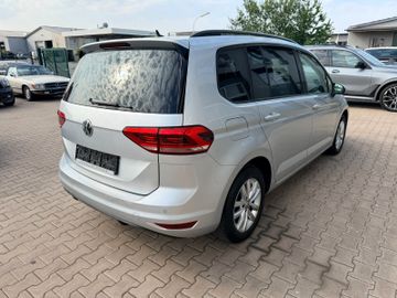 Volkswagen Touran - 9