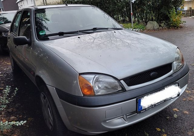 Ford Fiesta 1.3 44 kW Ambiente Ambiente