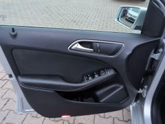 MERCEDES-BENZ B 180 1.6 KAT B 180 (246.242)