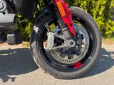 Ducati HYPERMOTARD 950 SC Project Reifen NEU nur 5700km - Offers