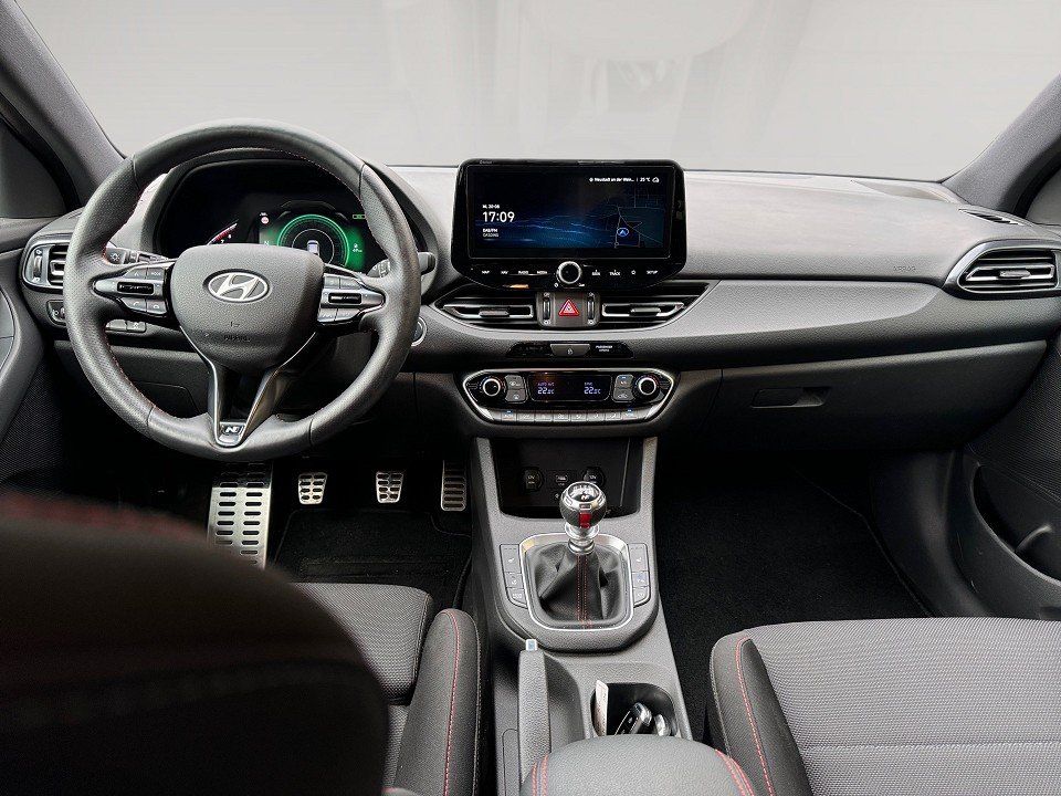 Fahrzeugabbildung Hyundai i30 Kombi 1.5T 160PS 48V N LINE
