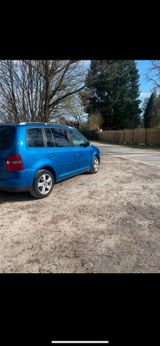 Volkswagen VW Touran 1,9 TDI DSG Highline - Volkswagen Touran mit Diesel-Antrieb: Kleinbus, Automatik, 1.9